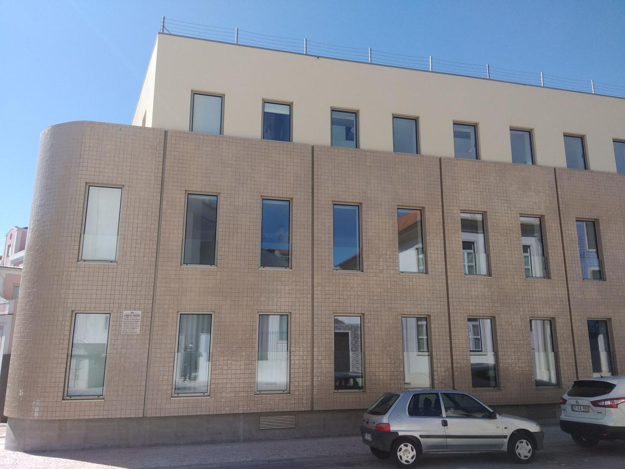 Light Brown Central Apartment Aveiro Buitenkant foto